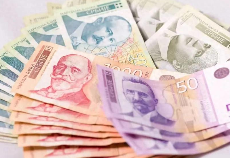 Ruble Plummets: Is Russia's Economy in Crisis?