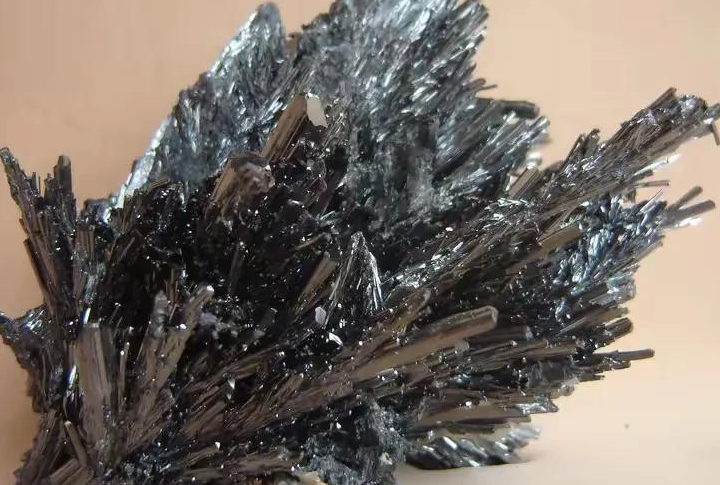  Critical Metals Crunch: US Export Controls Under Scrutiny